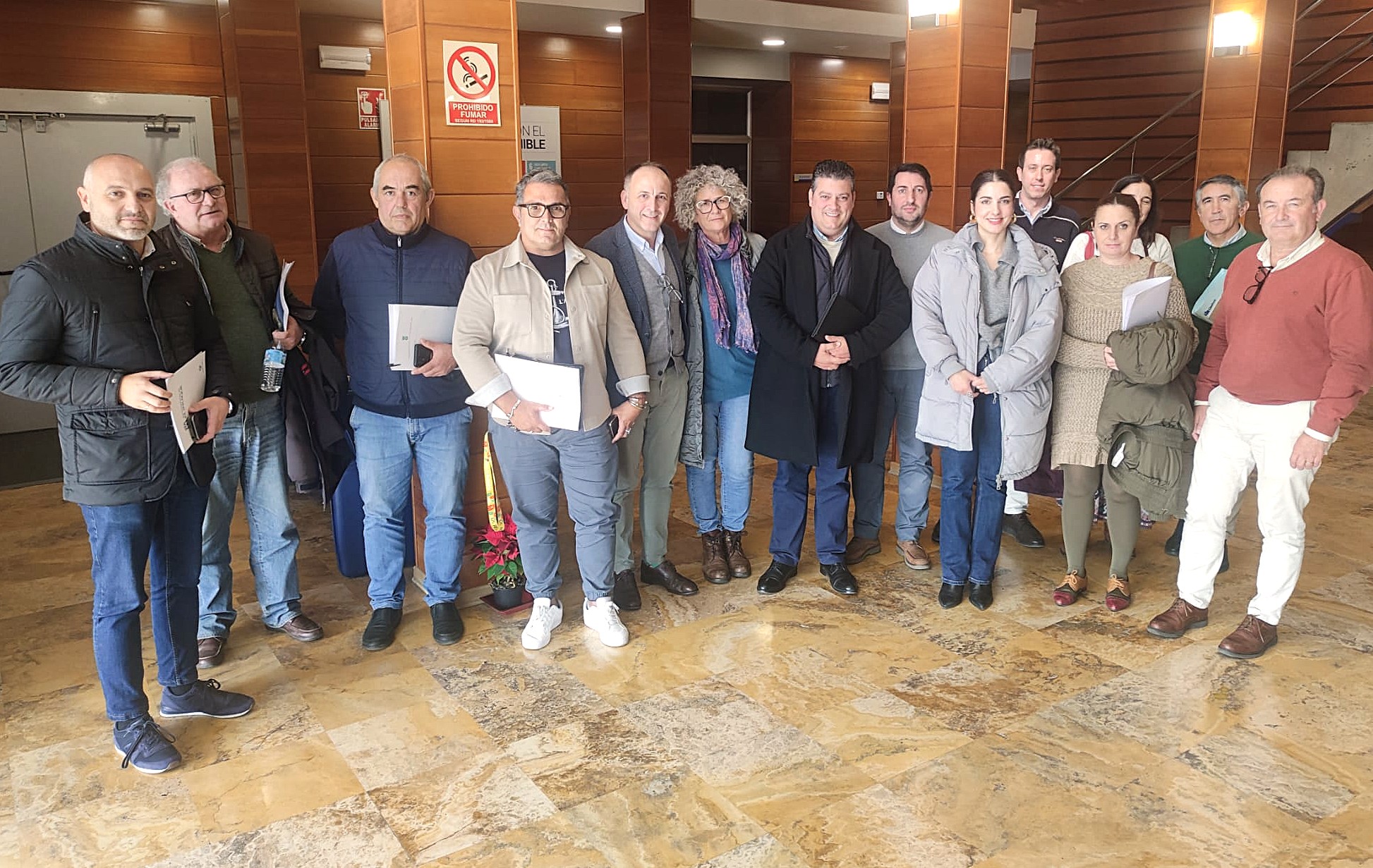 La convocatoria de una mesa de trabajo, que ha reunido a representantes de 11 municipios, permite consensuar las distintas aportaciones que renovarán y optimizarán el servicio