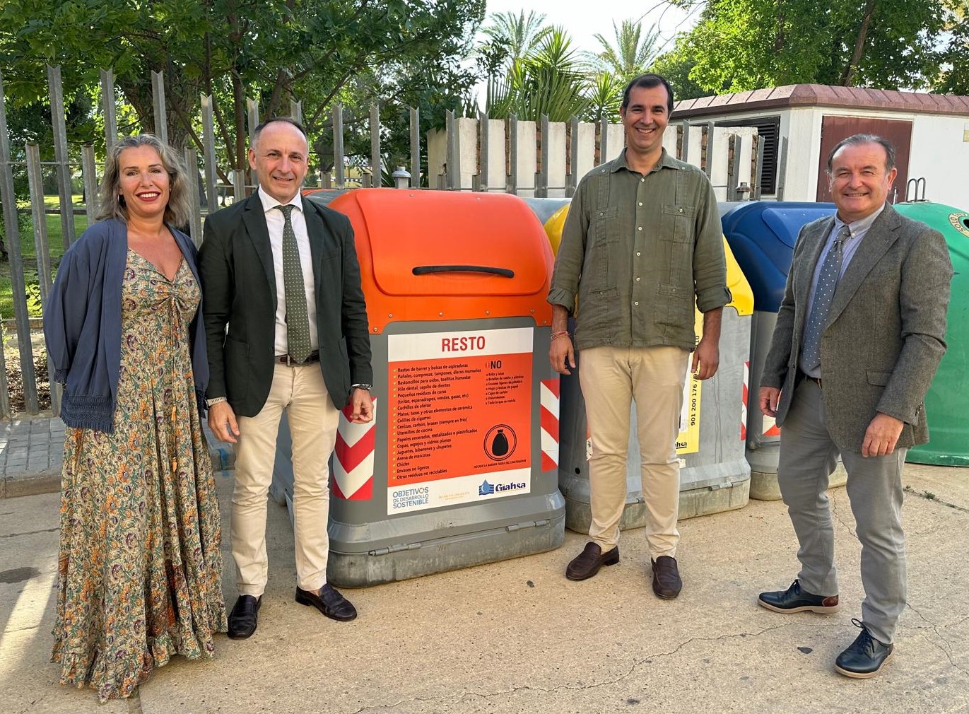 Giahsa instala 300 contenedores de carga bilateral para la fracción resto en Trigueros, Beas, San Juan del Puerto y Gibraleón