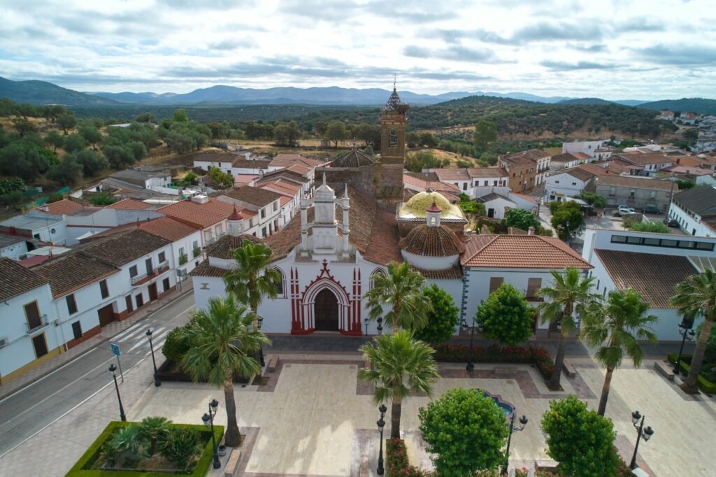Las obras de un nuevo pozo para el suministro en Cala provocarán nuevas restricciones